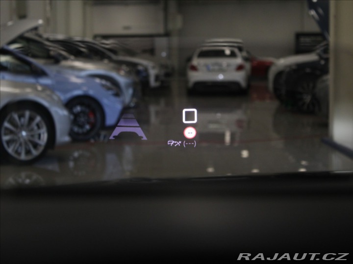 Citroën Ostatní modely ë-C4 0,1 50kWh Shine 37tkm. 2022