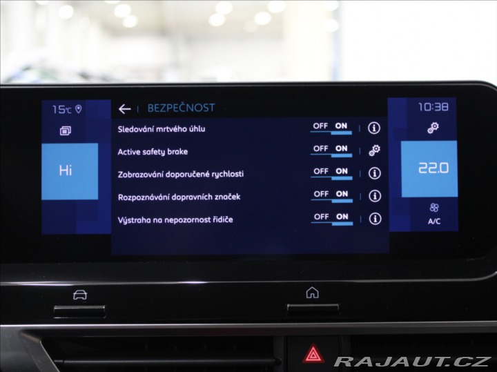 Citroën Ostatní modely ë-C4 0,1 50kWh Shine 37tkm. 2022