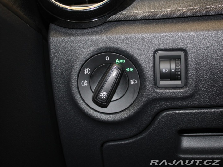 Škoda Fabia 1,0 TSI 85kW DSG Top 5L.Z 2025