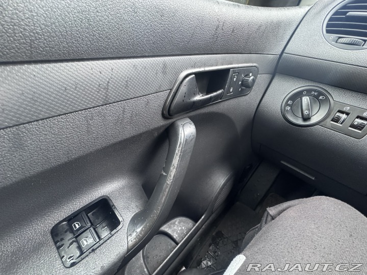 Volkswagen Caddy 1,6 TDI 55 KW STK TAŽNÉ 2011