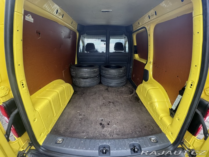 Volkswagen Caddy 1,6 TDI 55 KW STK TAŽNÉ 2011