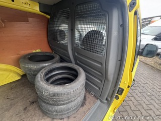 Volkswagen Caddy 1,6 TDI 55 KW STK TAŽNÉ 2011