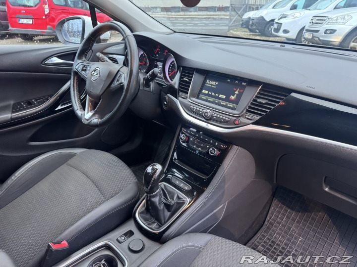 Opel Astra 1,4 92 KW T. SPOJKA ROZ. 2017