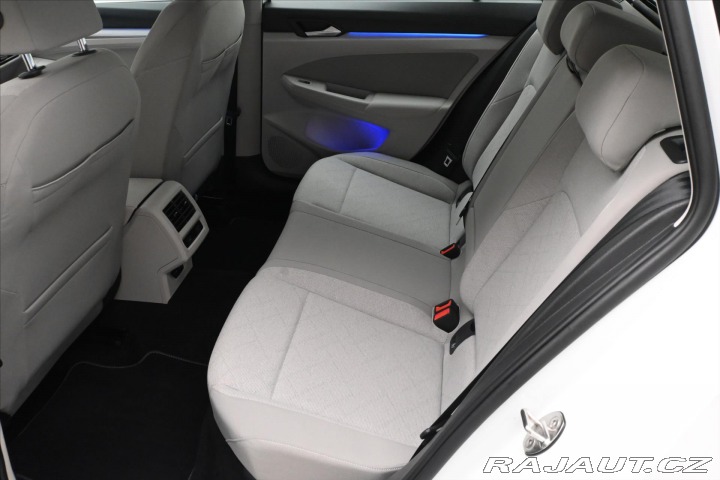 Volkswagen Golf 2,0 TDI 110kW Business LE 2021