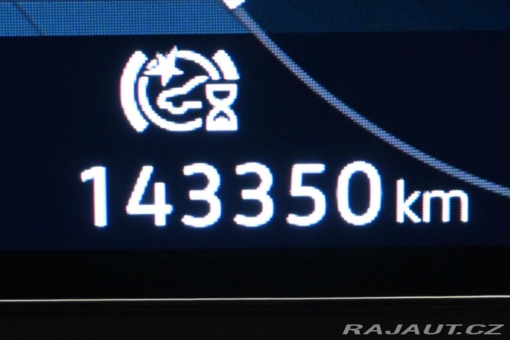 Volkswagen Golf 2,0 TDI 110kW Business LE 2021