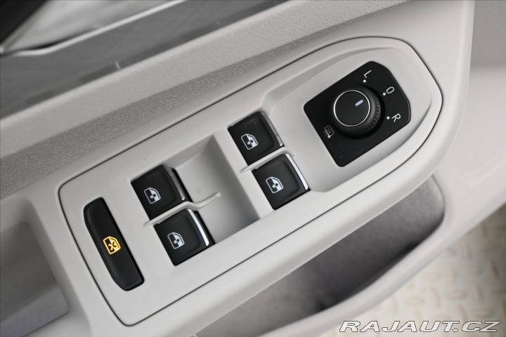 Volkswagen Golf 2,0 TDI 110kW Business LE 2021