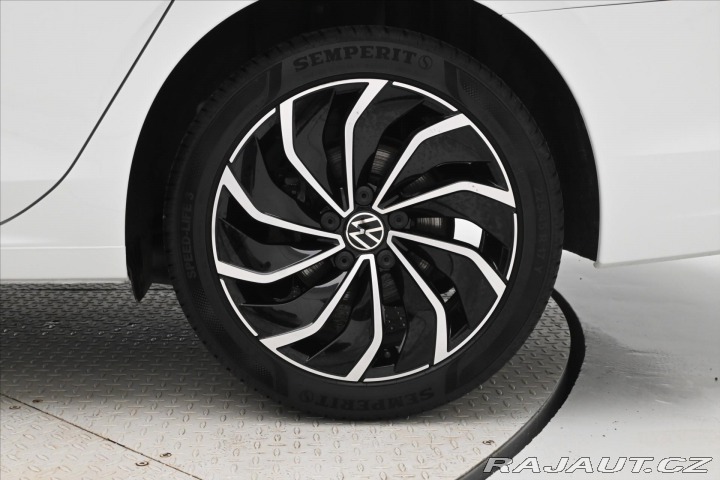 Volkswagen Golf 2,0 TDI 110kW Business LE 2021