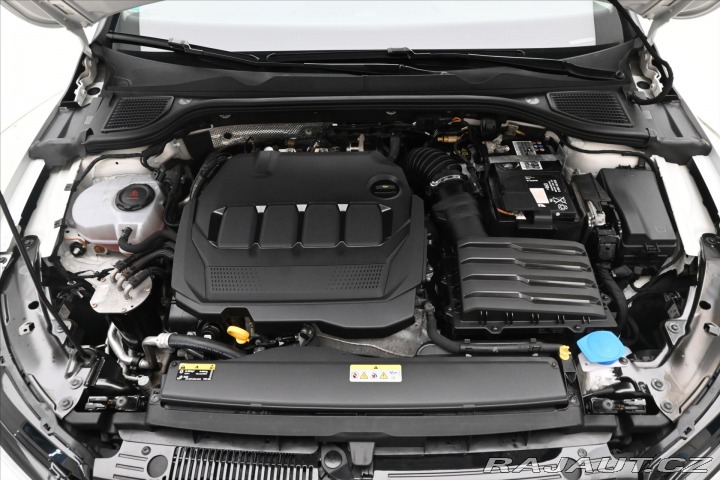 Volkswagen Golf 2,0 TDI 110kW Business LE 2021