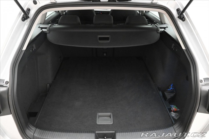 Volkswagen Golf 2,0 TDI 110 kW DSG Busine 2022