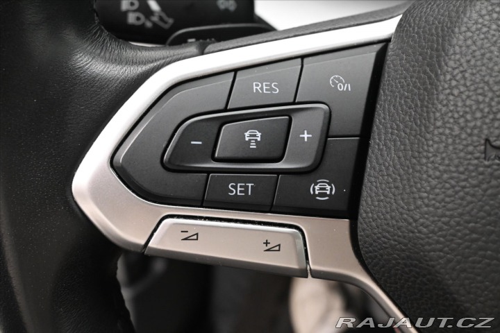 Volkswagen Golf 2,0 TDI 110 kW DSG Busine 2022