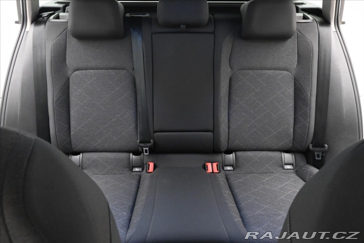 Volkswagen Golf 2,0 TDI 110 kW DSG Busine 2022