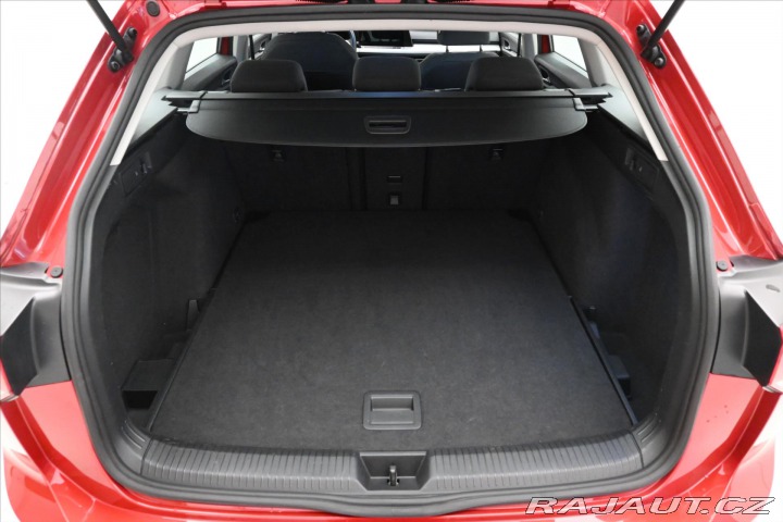 Volkswagen Golf 2,0 TDI 110 kW DSG Busine 2022