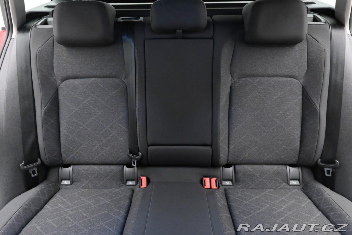 Volkswagen Golf 2,0 TDI 110 kW DSG Busine 2022