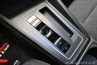 Volkswagen Golf 2,0 TDI 110 kW DSG Busine 2022