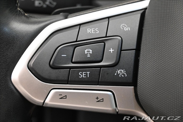 Volkswagen Passat 2,0 TDI 110kW DSG Busines 2023