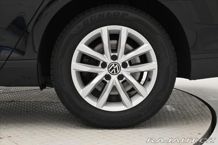 Volkswagen Passat 2,0 TDI 110kW DSG Busines 2023