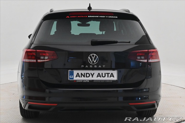 Volkswagen Passat 2,0 TDI 110kW DSG Busines 2023