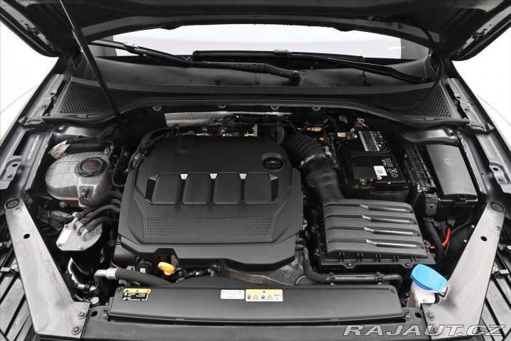 Volkswagen Passat 2,0 TDI 110kW DSG Busines 2023