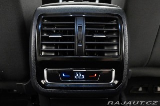 Volkswagen Passat 2,0 TDI 110kW DSG Busines 2023