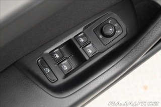 Volkswagen Passat 2,0 TDI 110kW DSG Busines 2023