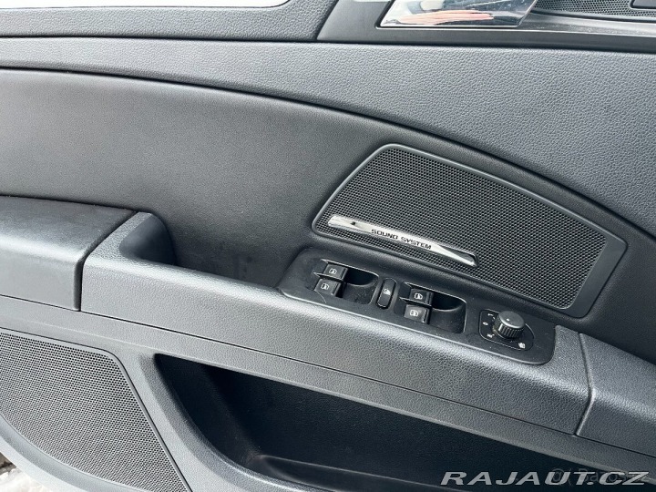 Škoda Superb 103 KW 4x4 Scout edice 2013