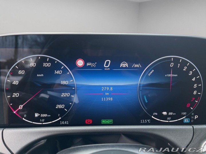 Mercedes-Benz E E 300 e 4MATIC REZERVACE 2025