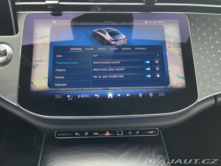 Mercedes-Benz E  2025