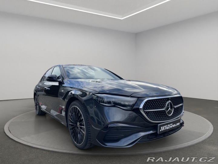 Mercedes-Benz E E 300 e 4MATIC 2025