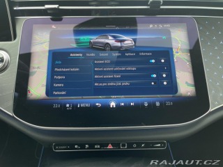 Mercedes-Benz E  2025