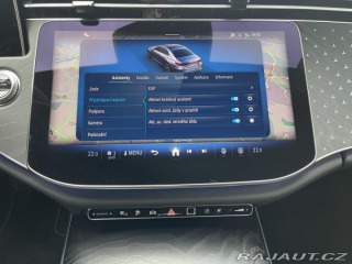 Mercedes-Benz E  2025