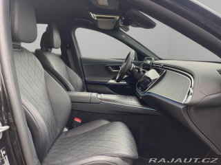 Mercedes-Benz E  2025