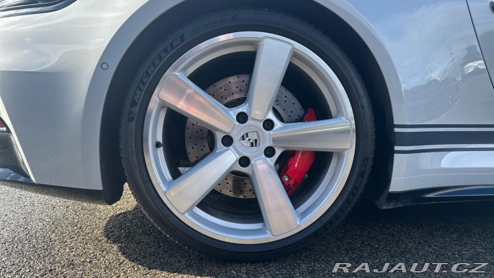 Porsche 911 Carrera S 2025