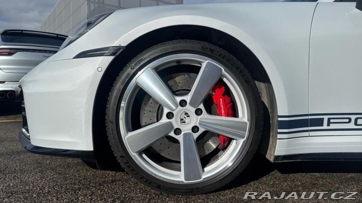 Porsche 911 Carrera S 2025