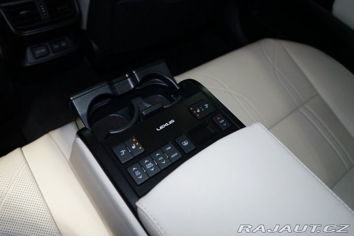 Lexus Ostatní modely ES 300h LUXURY*M&L*PANO*360*H 2024