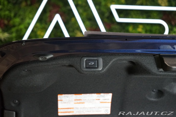 Lexus Ostatní modely ES 300h LUXURY*M&L*PANO*360*H 2024