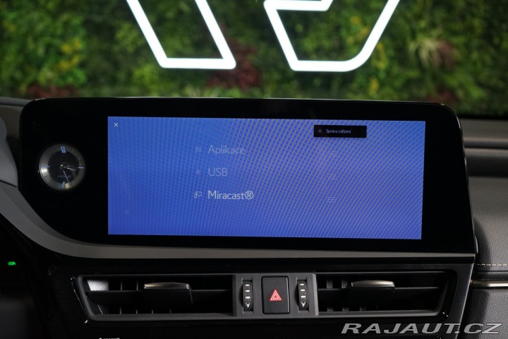 Lexus Ostatní modely ES 300h LUXURY*M&L*PANO*360*H 2024