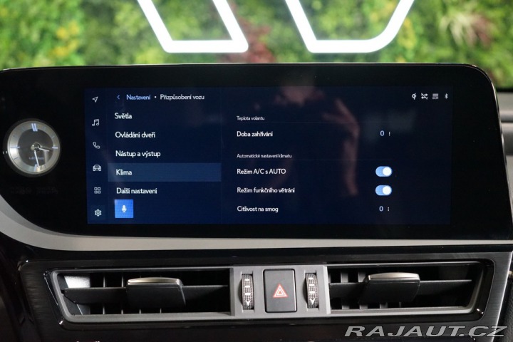 Lexus Ostatní modely ES 300h LUXURY*M&L*PANO*360*H 2024