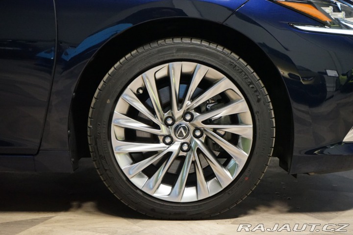 Lexus Ostatní modely ES 300h LUXURY*M&L*PANO*360*H 2024