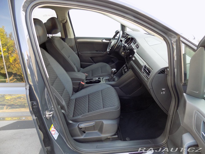 Volkswagen Touran 1.6TDI/JOIN/DSG/NAVI/LED/ 2018