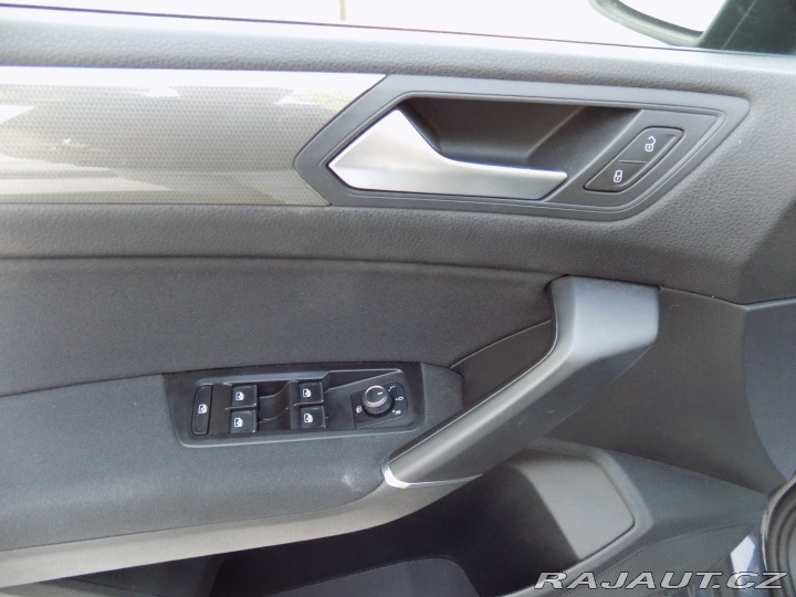 Volkswagen Touran 1.6TDI/JOIN/DSG/NAVI/LED/ 2018
