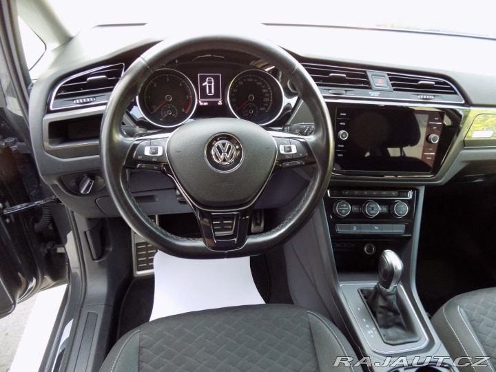 Volkswagen Touran 1.6TDI/JOIN/DSG/NAVI/LED/ 2018