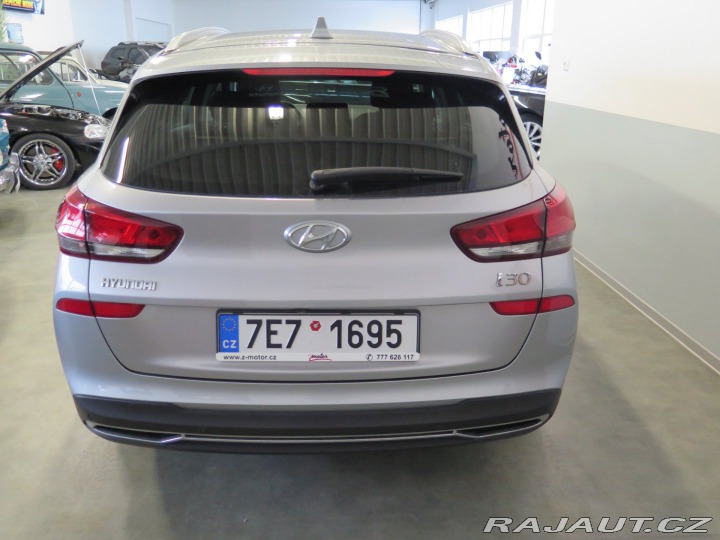 Hyundai i30 1.5T-GDi MHEV,tažné,kamer 2021