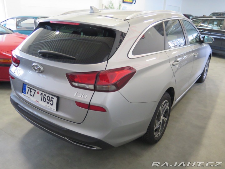Hyundai i30 1.5T-GDi MHEV,tažné,kamer 2021