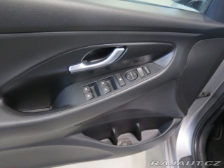 Hyundai i30 1.5T-GDi MHEV,tažné,kamer 2021