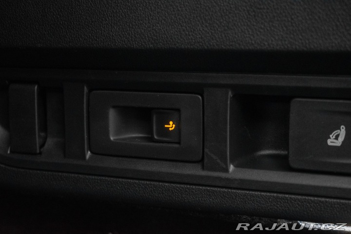 Škoda Octavia SCOUT 2.0 TSI 4x4*TAŽNÉ*Č 2022