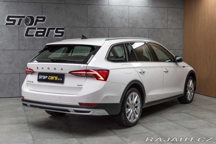 Škoda Octavia SCOUT 2.0 TSI 4x4*TAŽNÉ*Č 2022