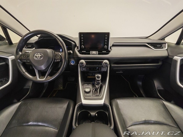 Toyota RAV4  2021