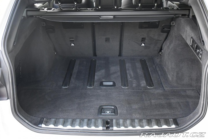 BMW 3 320d xDrive M-SPORT 1M ČR 2024