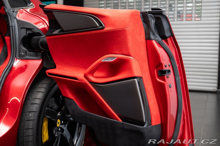 Ferrari Purosangue  2024