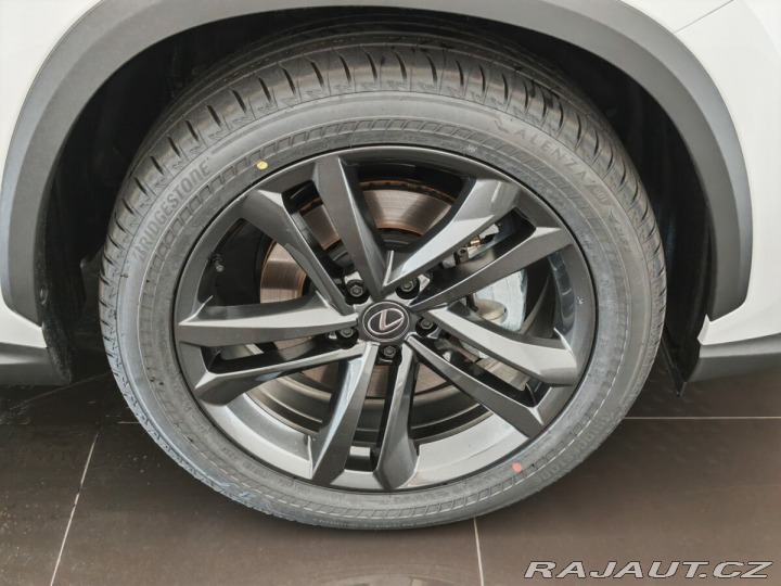 Lexus Ostatní modely NX 450h plus 450h+ Executive TOP 2025